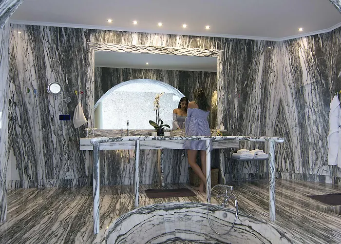 Agalia Luxury * Koumpara