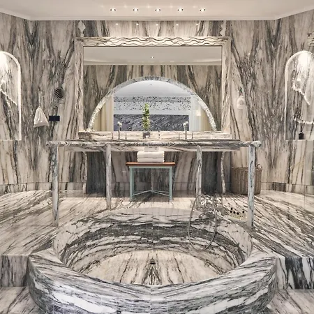 Agalia Luxury