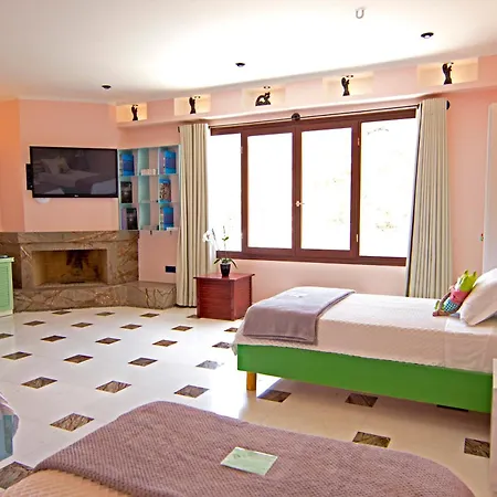 Agalia Luxury *
