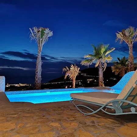 Agalia Luxury *