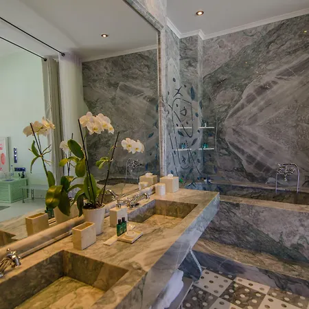 Agalia Luxury