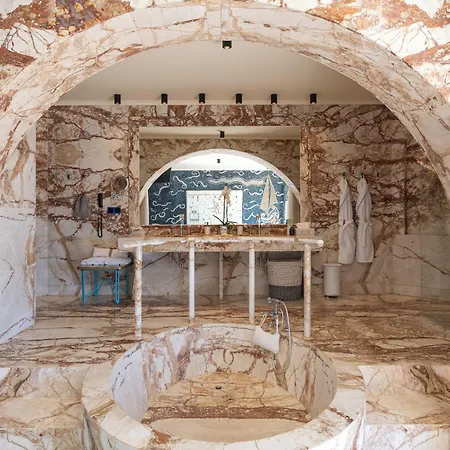 Agalia Luxury