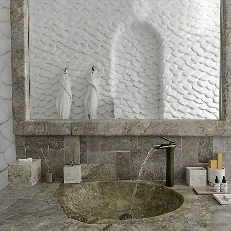 Agalia Luxury * Koumpara